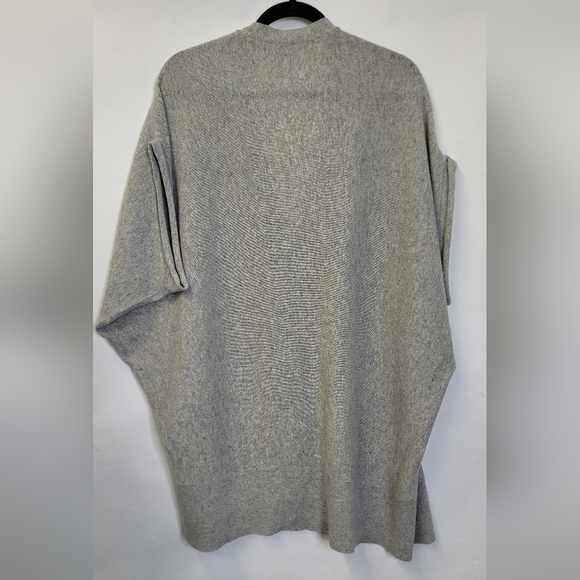 BCBGMAXAZRIA Women's Batwing  wool/ cashmere Cardigan - Picture 2 of 16